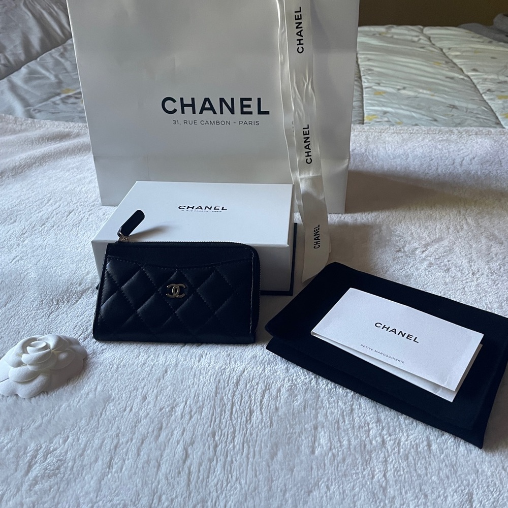 Chanel Black Quilted Leather Wallet